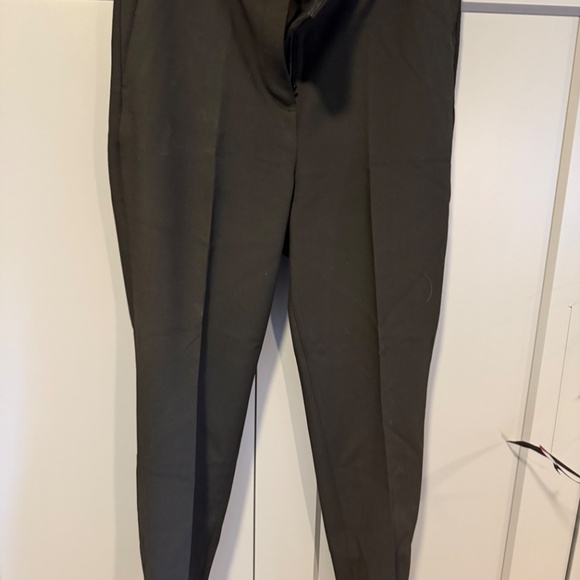 J.Crew High-Rise Cameron Pant in Four-Season Stretch | Black | Size 12 - Picture 3 of 4